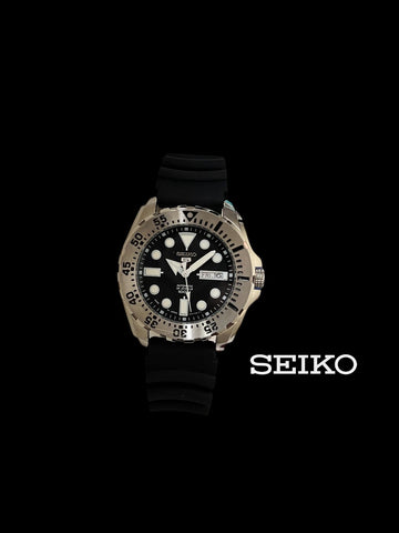 Seiko Automatic 24 Jewels Day And Dated Black Dial Black Strap Gents Watch