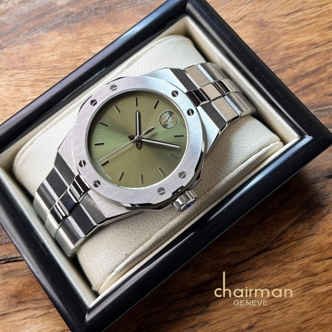 Swiss Design Chairman Geneve Dated Baby Green Dial Silver Chain Gents Watch